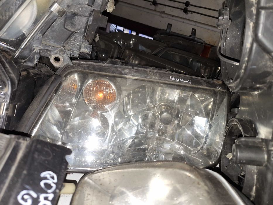 lampa lewy przód Bora