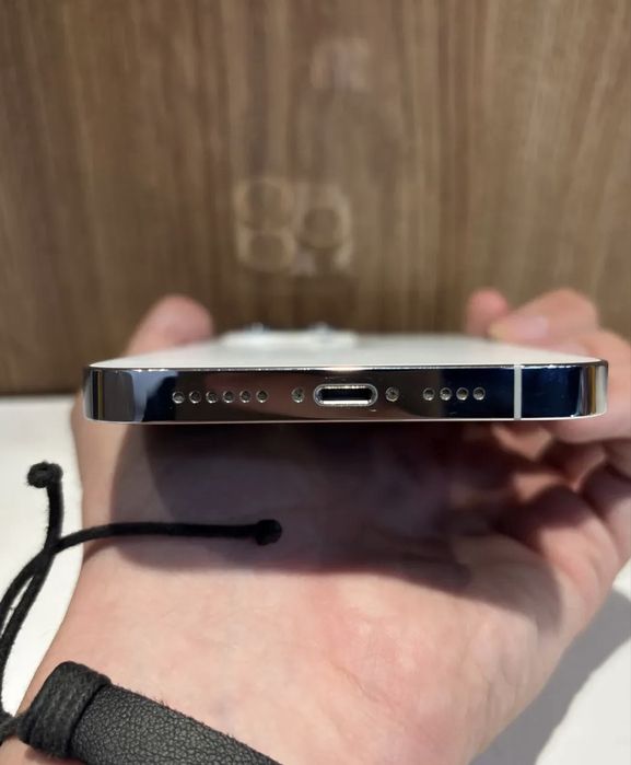 iPhone 14 Pro Max de 128GB. Com fatura e sem peças alteradas.