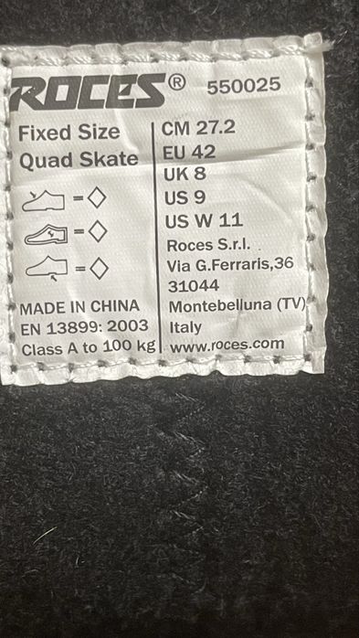 Vendo Patins numero 42 , capacete , caneleira e cutuveleira