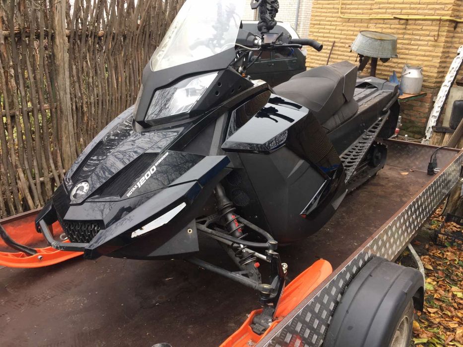 Снегоход BRP Renegat 1200