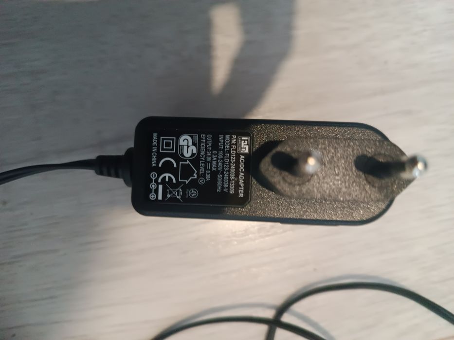 Router TP-Link z zasilaczem