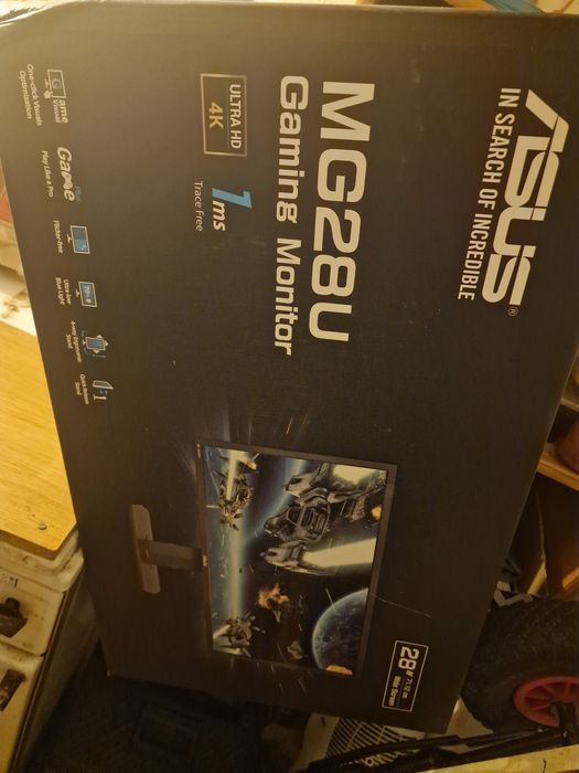 Monitor Asus  MG28UQ 28cali 4 K..Idealny Stan