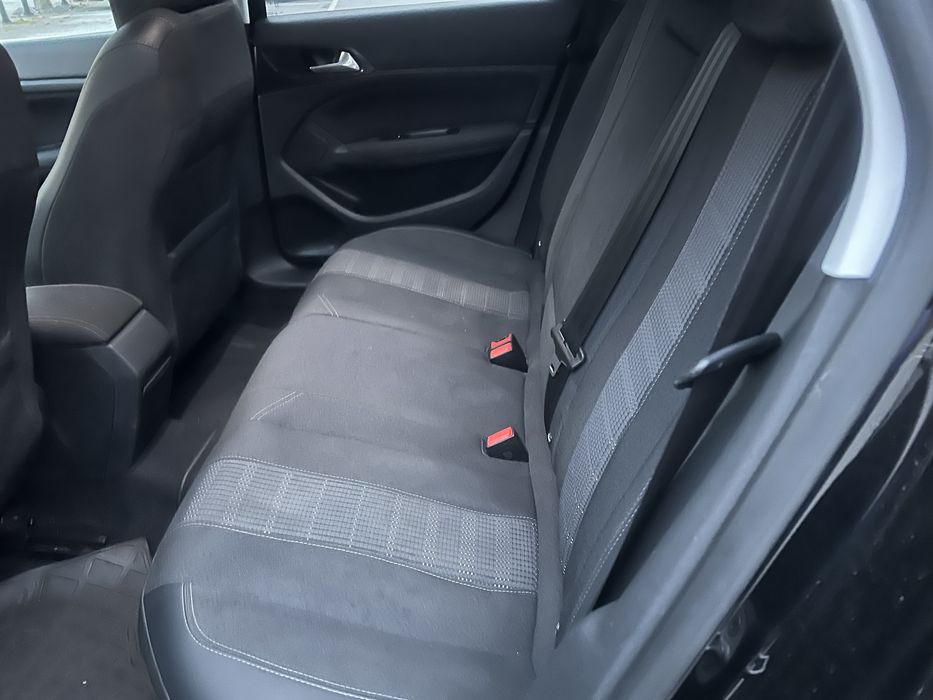 Peugeot 308 hdi 1.5   poucos kilometros