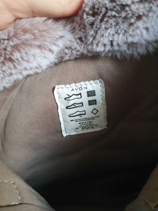 Чоботи жіночі      .