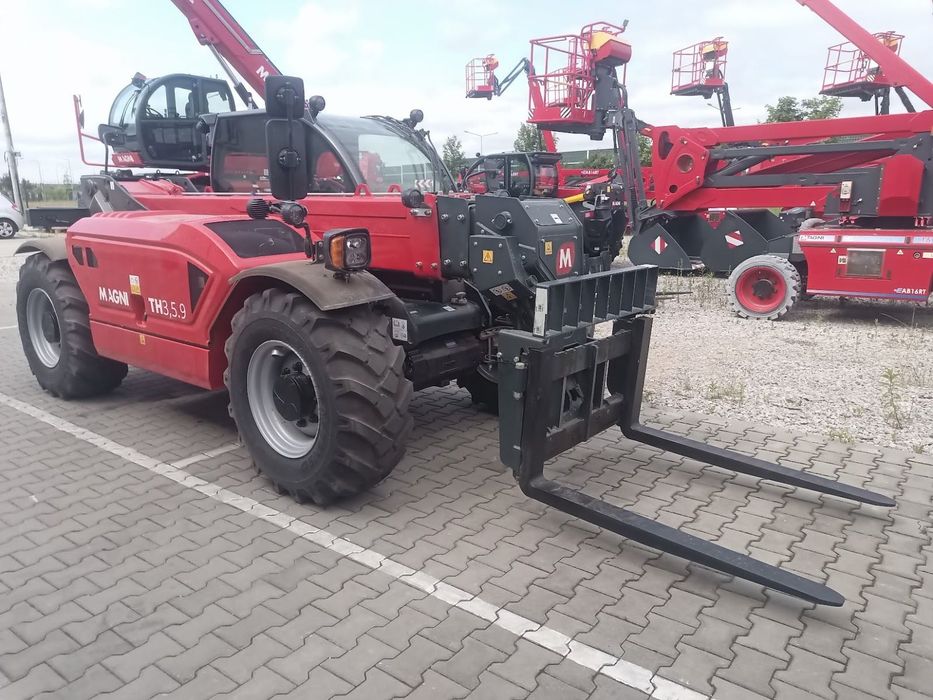 MAGNI TH 3.6 2025 Ładowarka teleskopowa