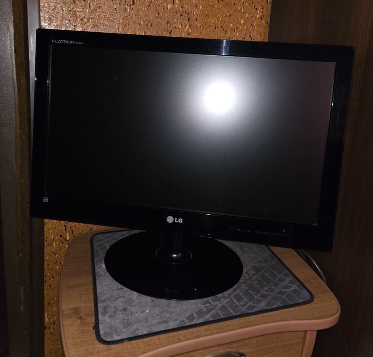 Монітор 22'' LG E2240 (DVI, VGA)