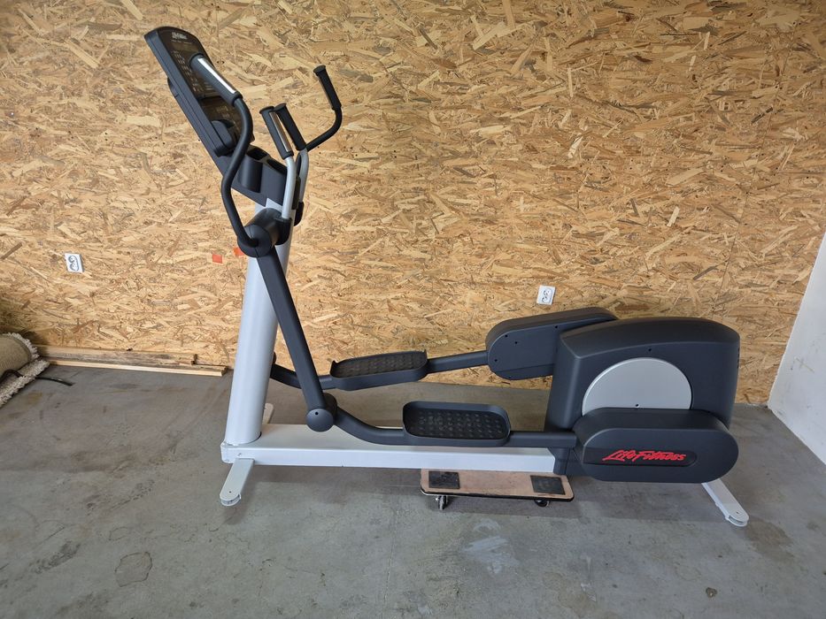 Orbitrek life fitness 95 xi integrity zregenerowany gwarancja