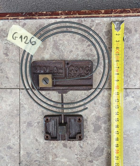 G126 Viola Gong starego zegara ściennego Mauthe