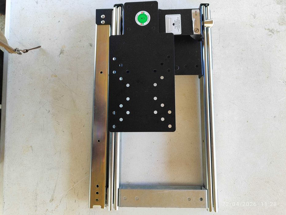 Suporte extensível de TV, para autocaravana
