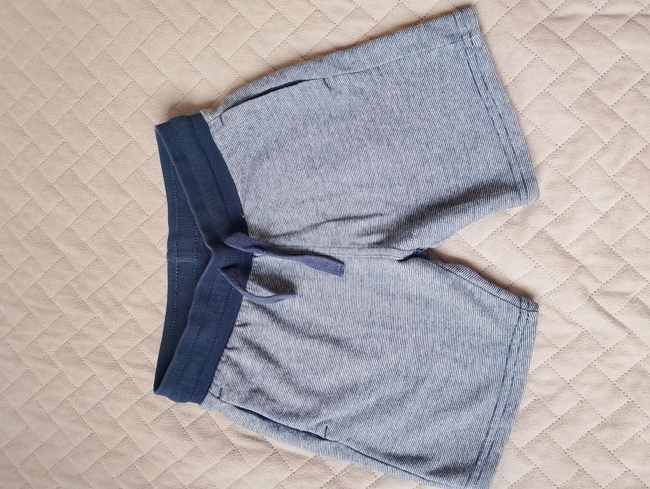 Krótkie spodenki 110 H&M