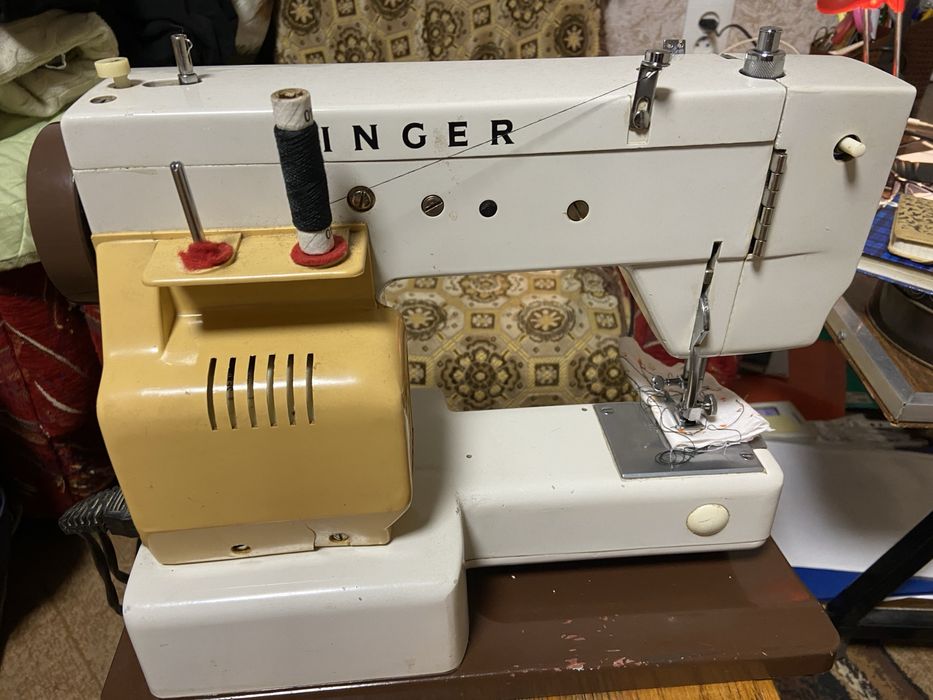 Шаейная машинка Singer GL340