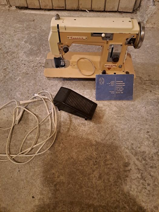 Maszyna do szycia Łucznik