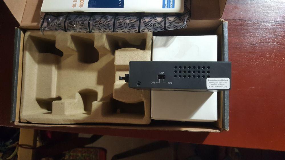 Медіа конвертер PLANET