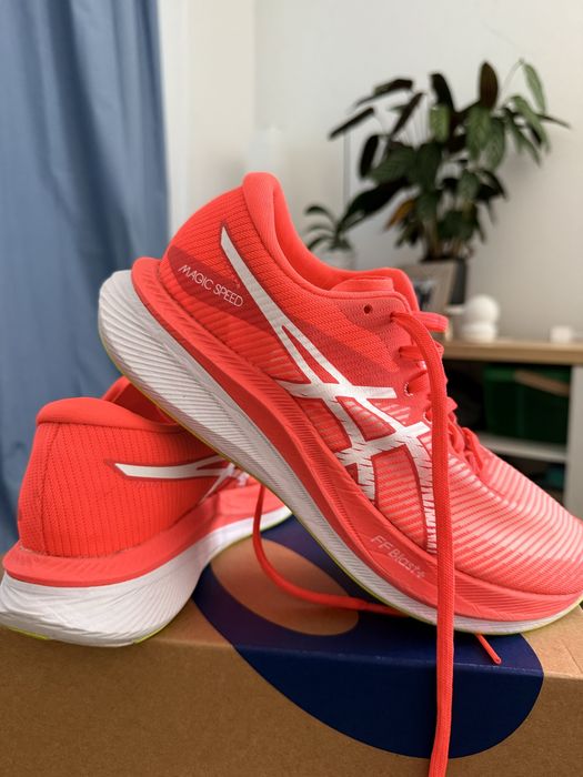 Buty biegowe Asics Magic Speed 3 (r.40)