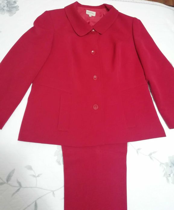 Fato vermelho (senhora)