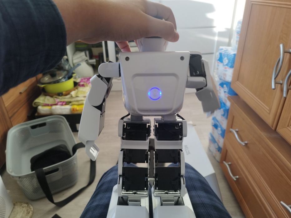 Robot humanoidalny AELOS 1S – Leju Robotics – stan bardzo dobry