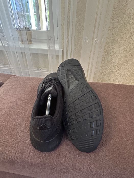 Чоловічі чкросівки Adidas Runfalcon