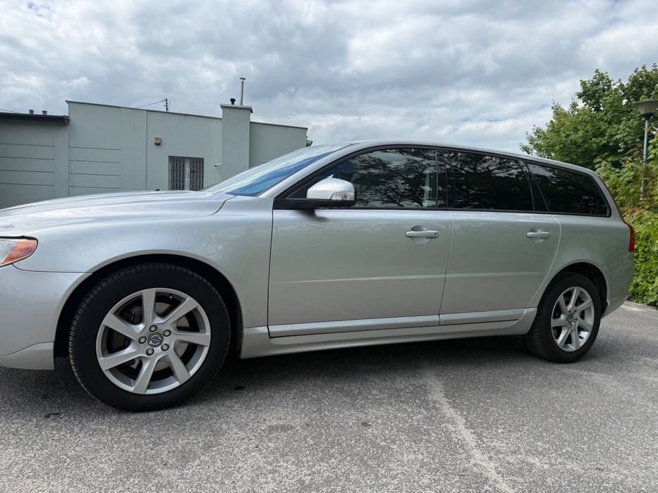 Volvo V70 2,4 D 185 KM