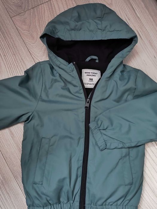 Cienka kurteczka dla chłopca 98