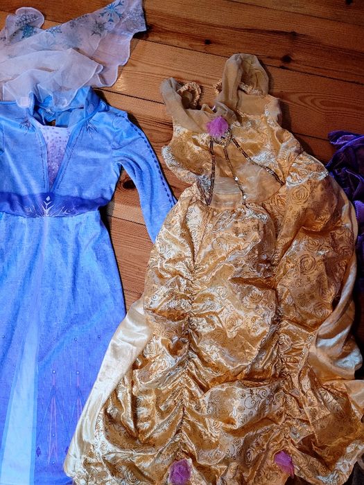 stroje sukienki karnawałowe elsa, anna,  bella