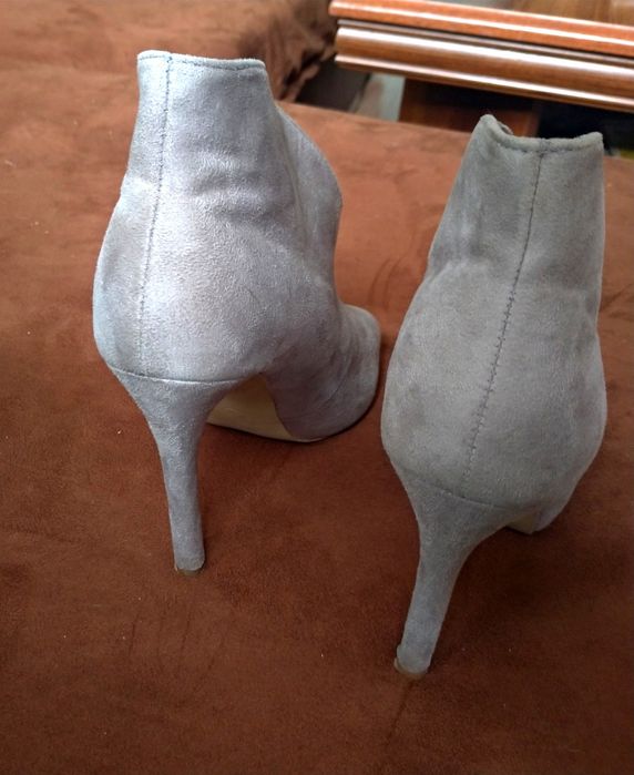 Botki szare z wycięciem VICES