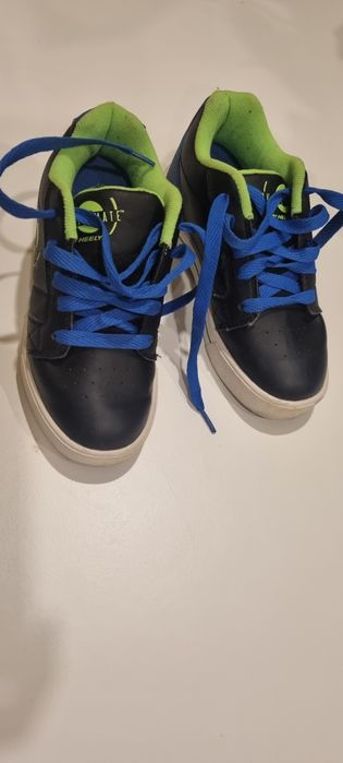 Tenis  com rodas  skate-mate