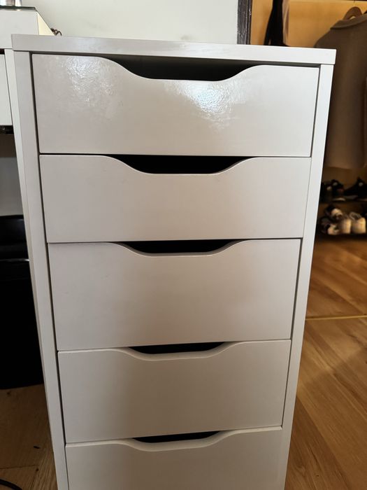 szafka biala ikea
