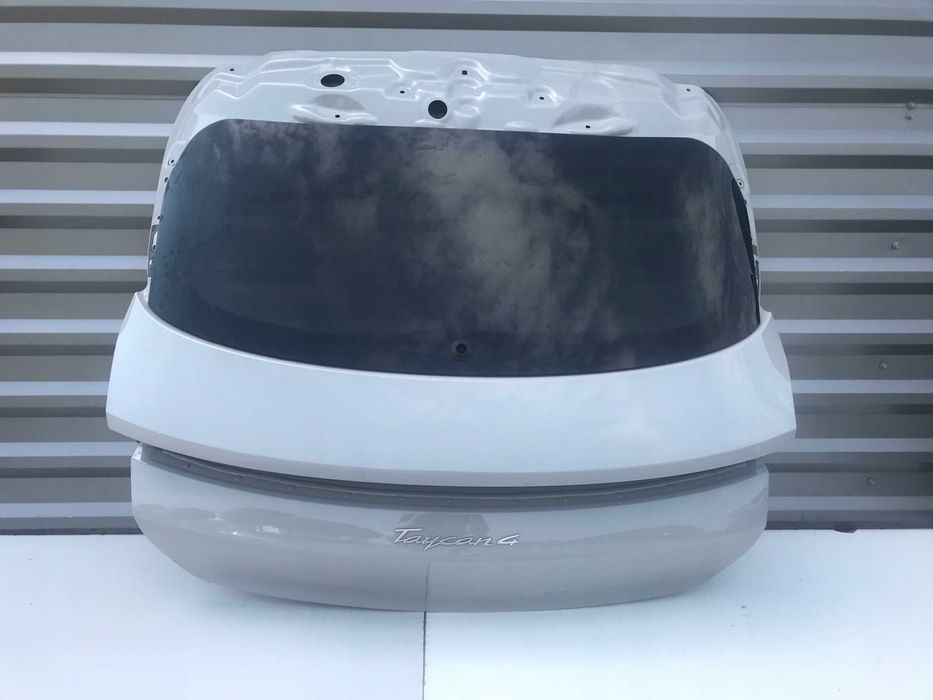 Крышка багажника Porsche Taycan разборка розборка Порше