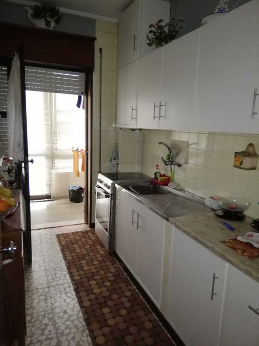 Quarto estudante fem. 350€