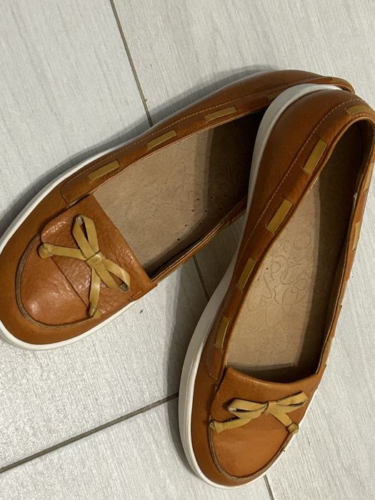 Новые кожаные туфли