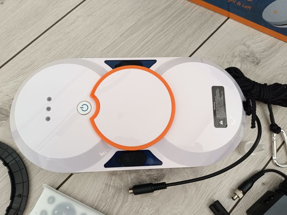 Robot do mycia okien,szyb, glazury,luster ze spryskiwaczami-nowy