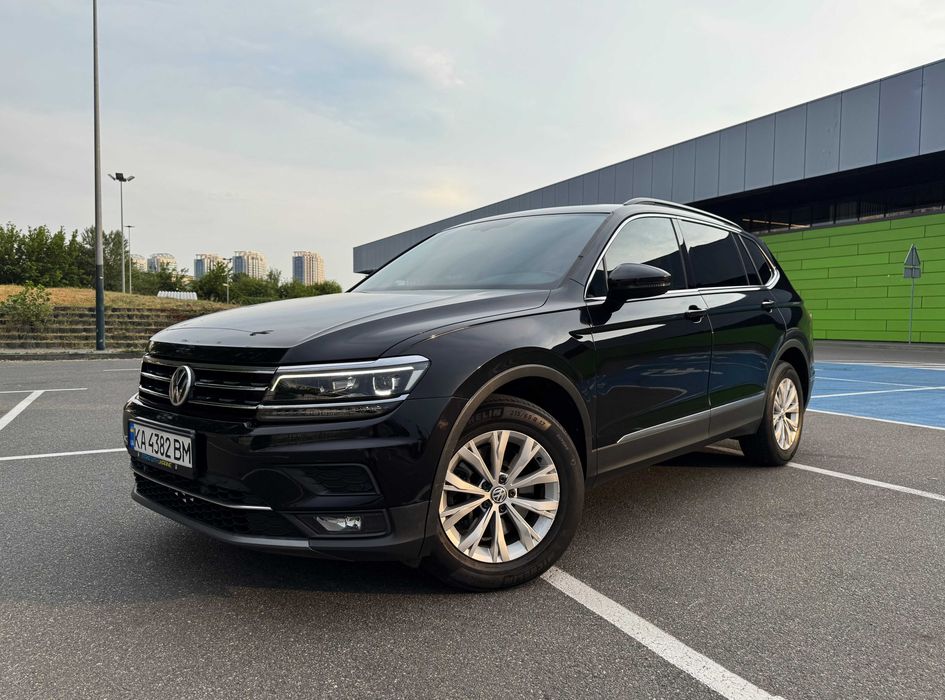 Volkswagen Tiguan 2018 2.0 чудовий стан