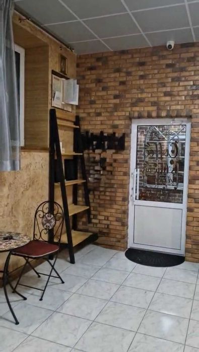 (5) Продам комерційне приміщення в Хмільнику 7050