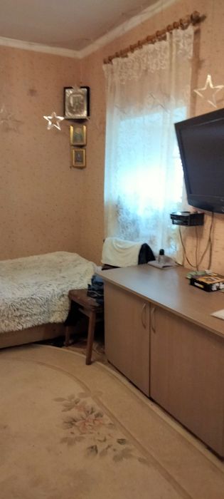 Продається затишний будинок.