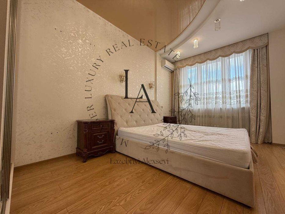 Продаж Просторої 3х кім квартири 115м.Метро Чернігівська.БЕЗ%