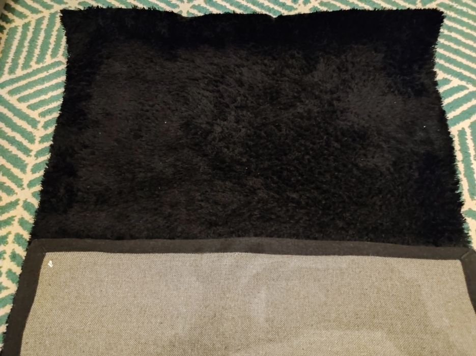 Tapetes vários azul e preto