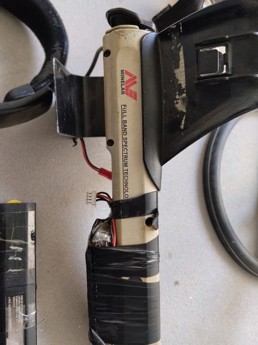 Металошукач Minelab Explorer II