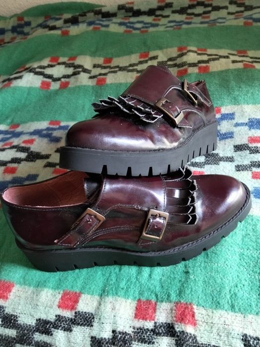 Sapatos em pele exe' novos tm 38