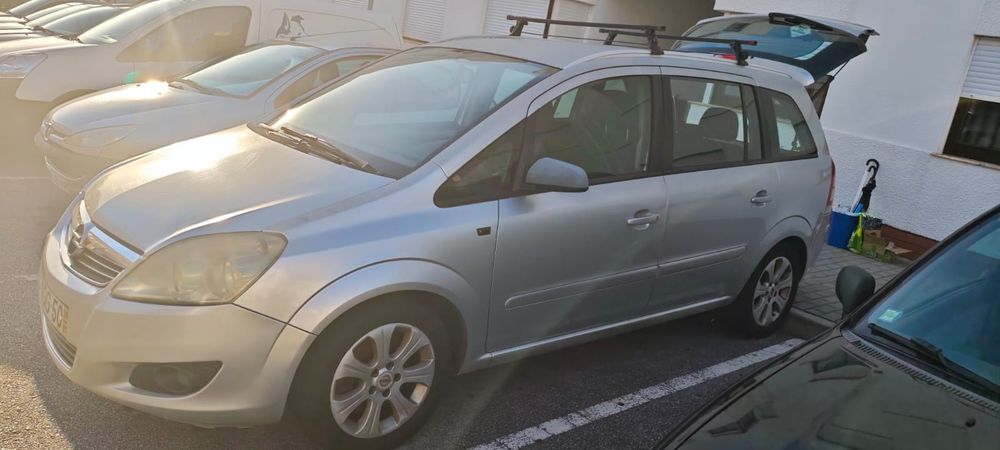 Opel Zafira B 1.7 CDTI 125cv (2008) - Manutenção em dia
