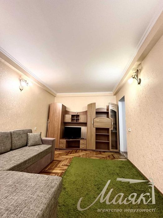 Продаж 1 кімнатної квартири в Шевченківському районі, вул. Чарівна