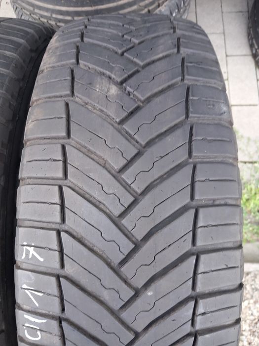 2x Opony Używane Całoroczne 215/60R17 Michelin