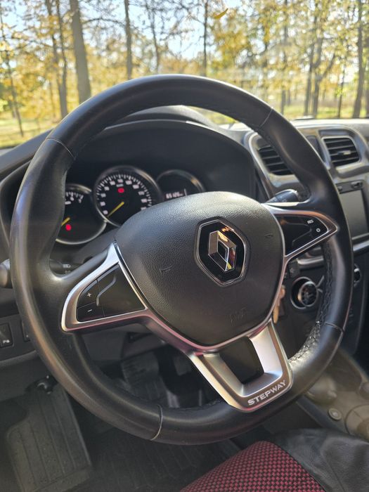 Продам Renault Sandero 2020 года