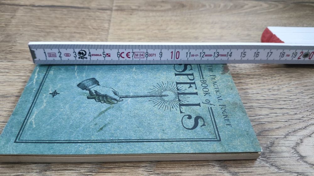 Harry Potter Praktyczna księga zaklęć Dervis Macazlan Spells Muggle