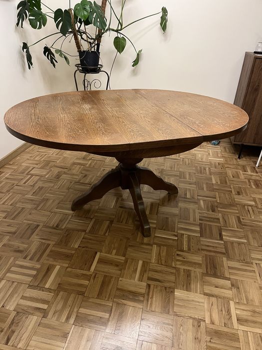 Okrągły stół dębowy