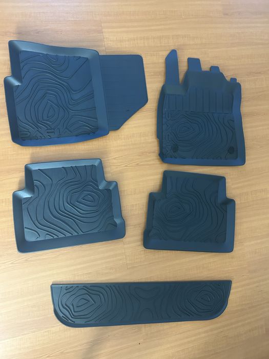 Conjunto de tapetes de borracha originais da Dacia Jogger