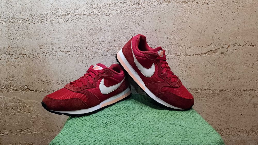 NIKE MD RUNNER 2 r.38 czerwone