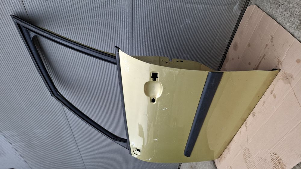Peugeot/Citroen C4 Picasso 2007-2013 двері передні LH, ліві DR1504 9002X7