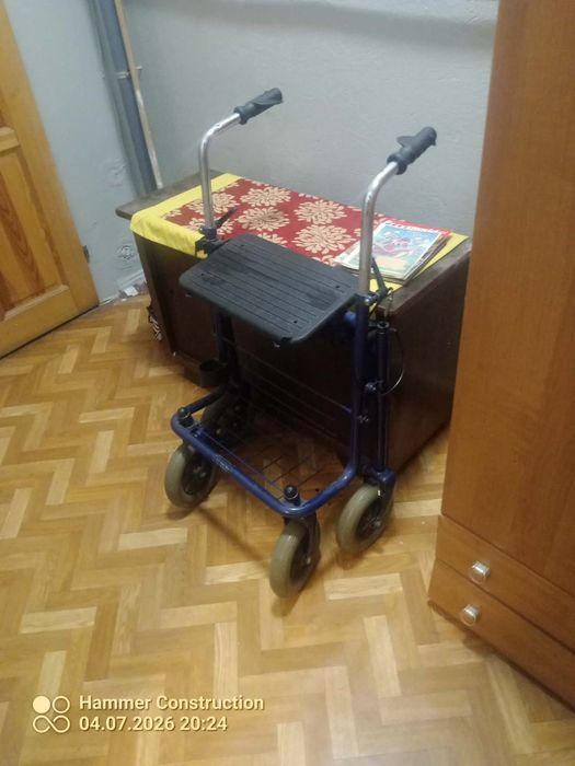 "BALKONIK" Chodzik dla osoby starszej.