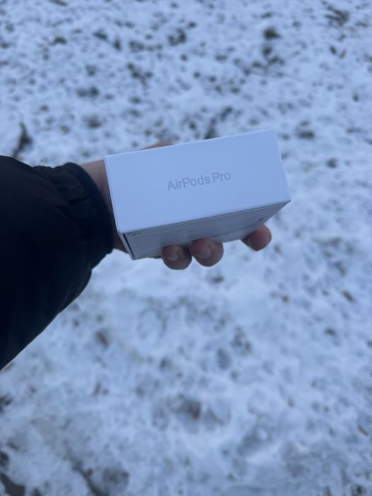 Продам новый запечатание наушники айрподс про 2  2025 год