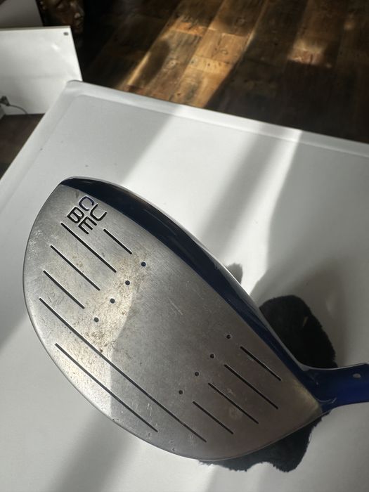 Kij do golfa Dunlop Cube